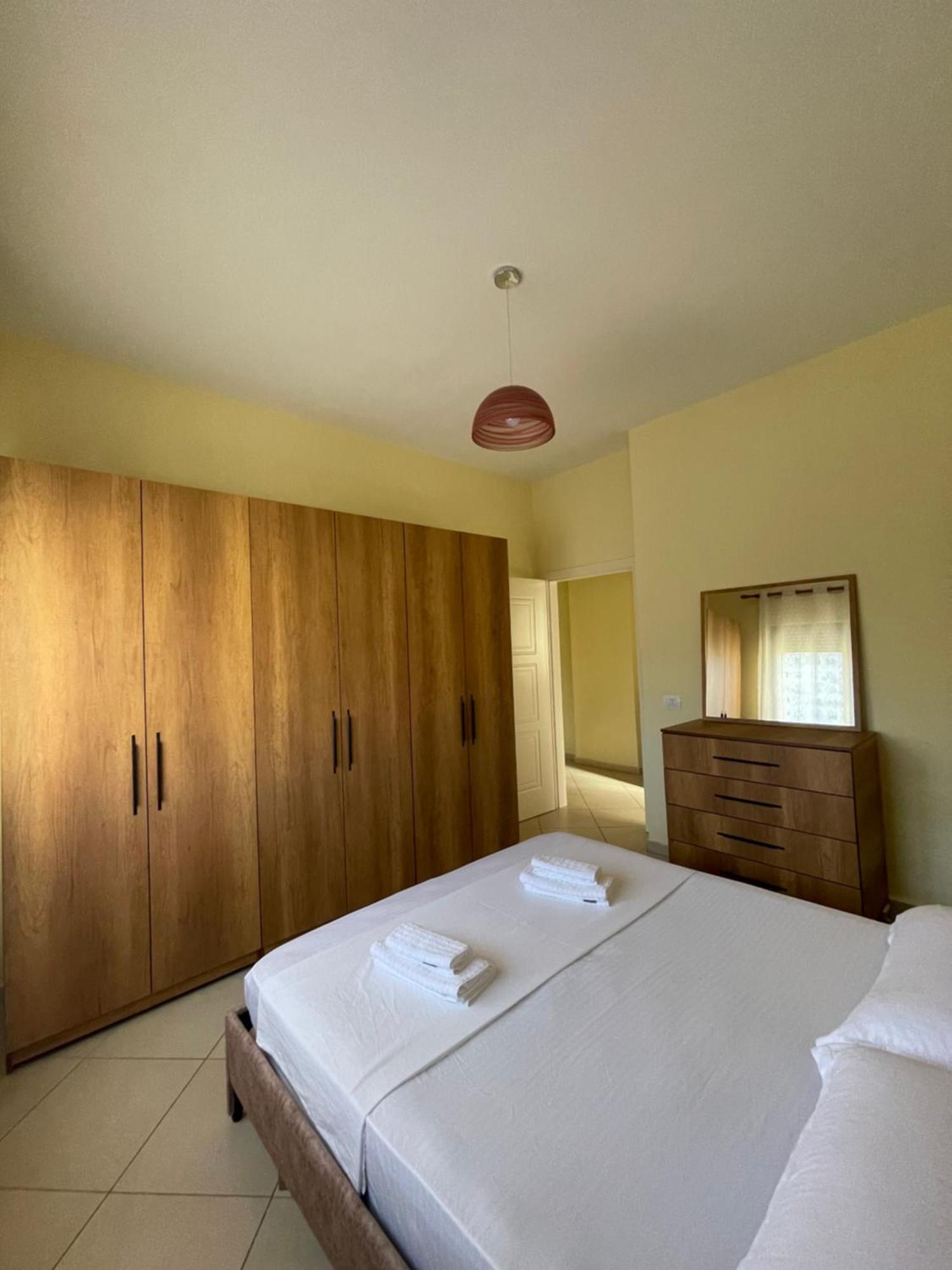 New Baazar Terrace Apartment Tirana Eksteriør billede